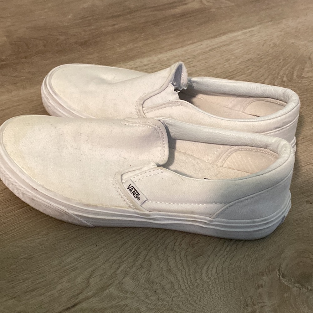 Vans Classic White Slip On Shoes - Picture 6 of 8